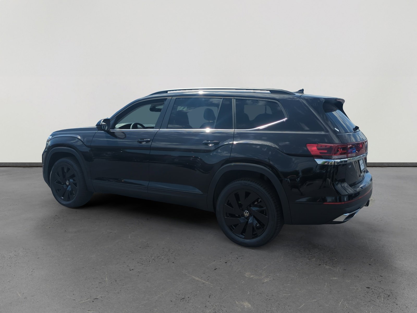 2026 Volkswagen Atlas SE Technology photo 3