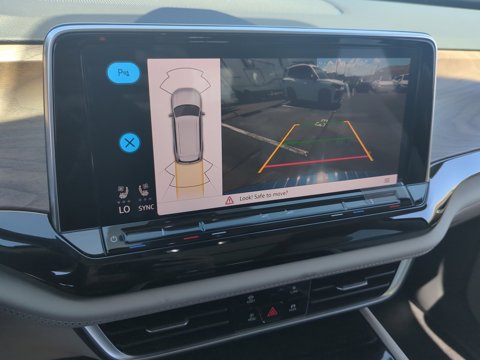 2026 Volkswagen Atlas SE w/Tech - Photo 28