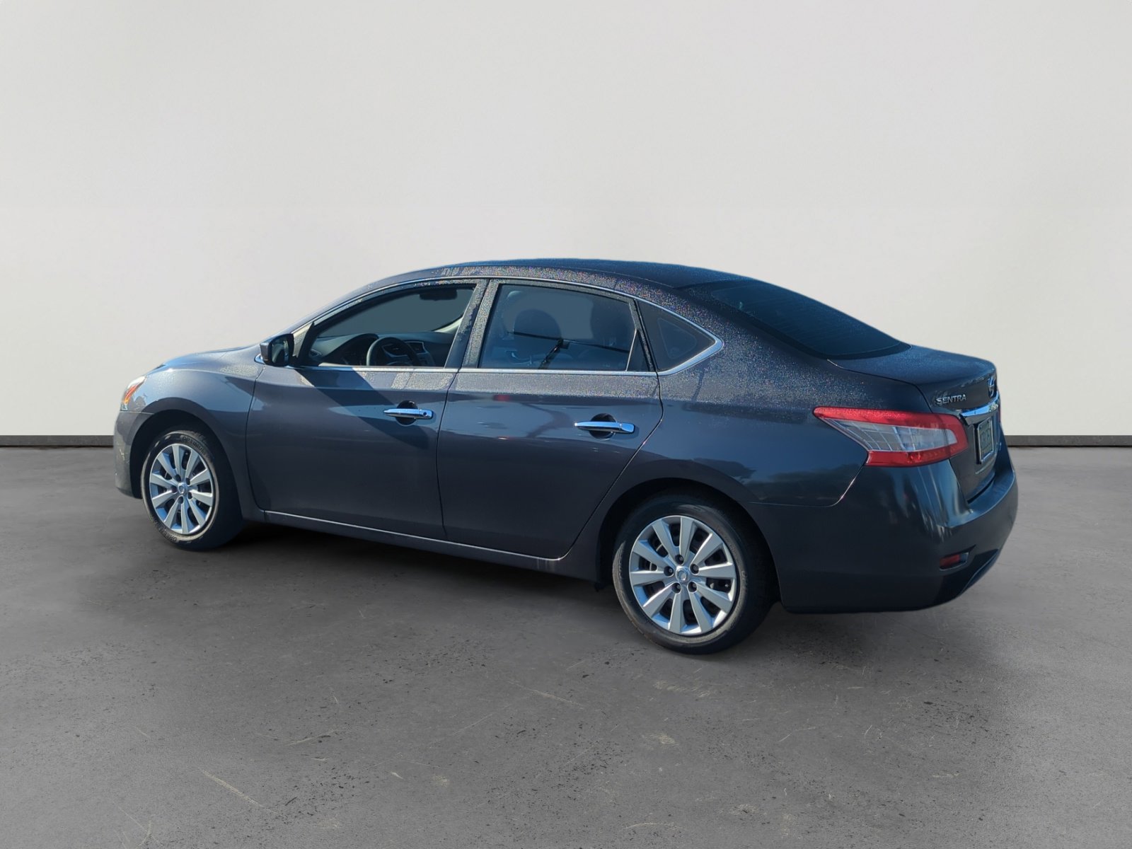 2013 Nissan Sentra SV photo 2