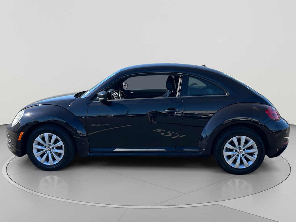 Used 2017 Volkswagen Beetle 1.8T Fleet Edition Hatchback