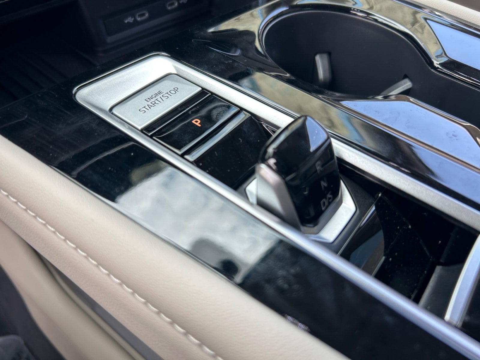 2026 Volkswagen Atlas SE w/Tech - Photo 15
