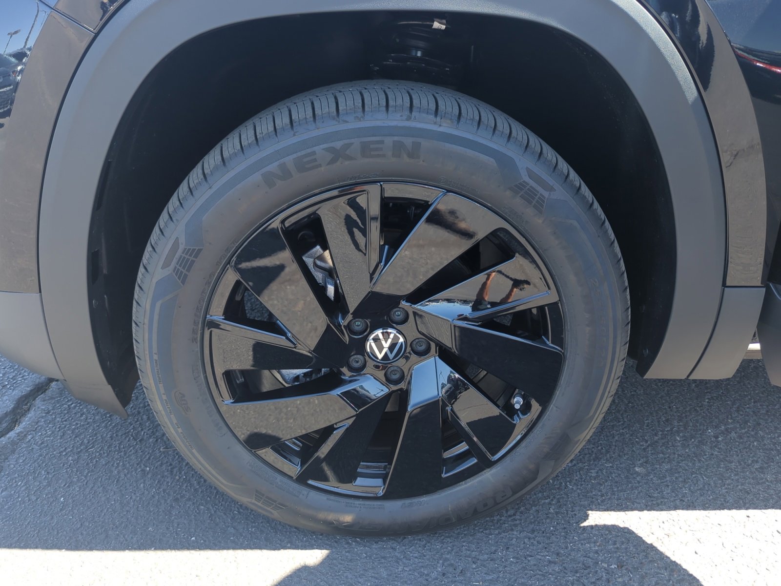 2026 Volkswagen Atlas Cross Sport SE w/Tech - Photo 25