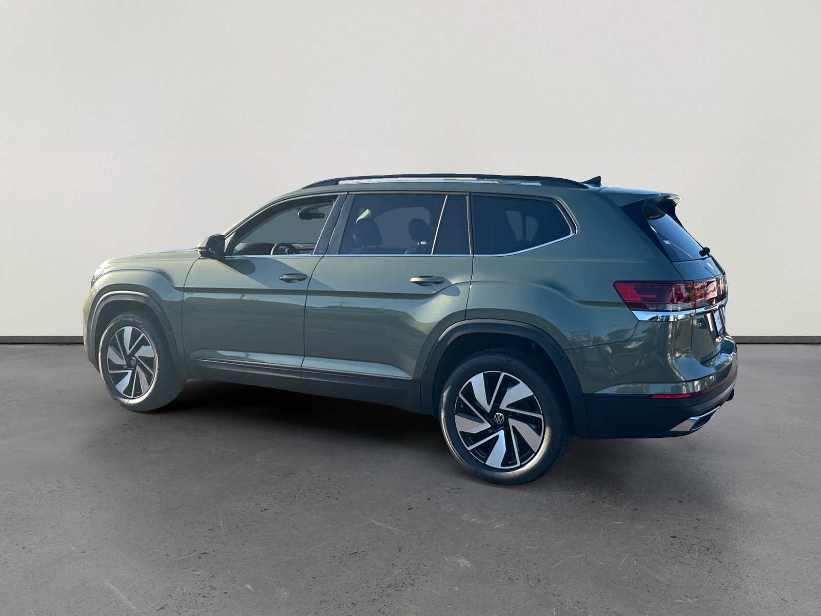 2026 Volkswagen Atlas SE Technology photo 3