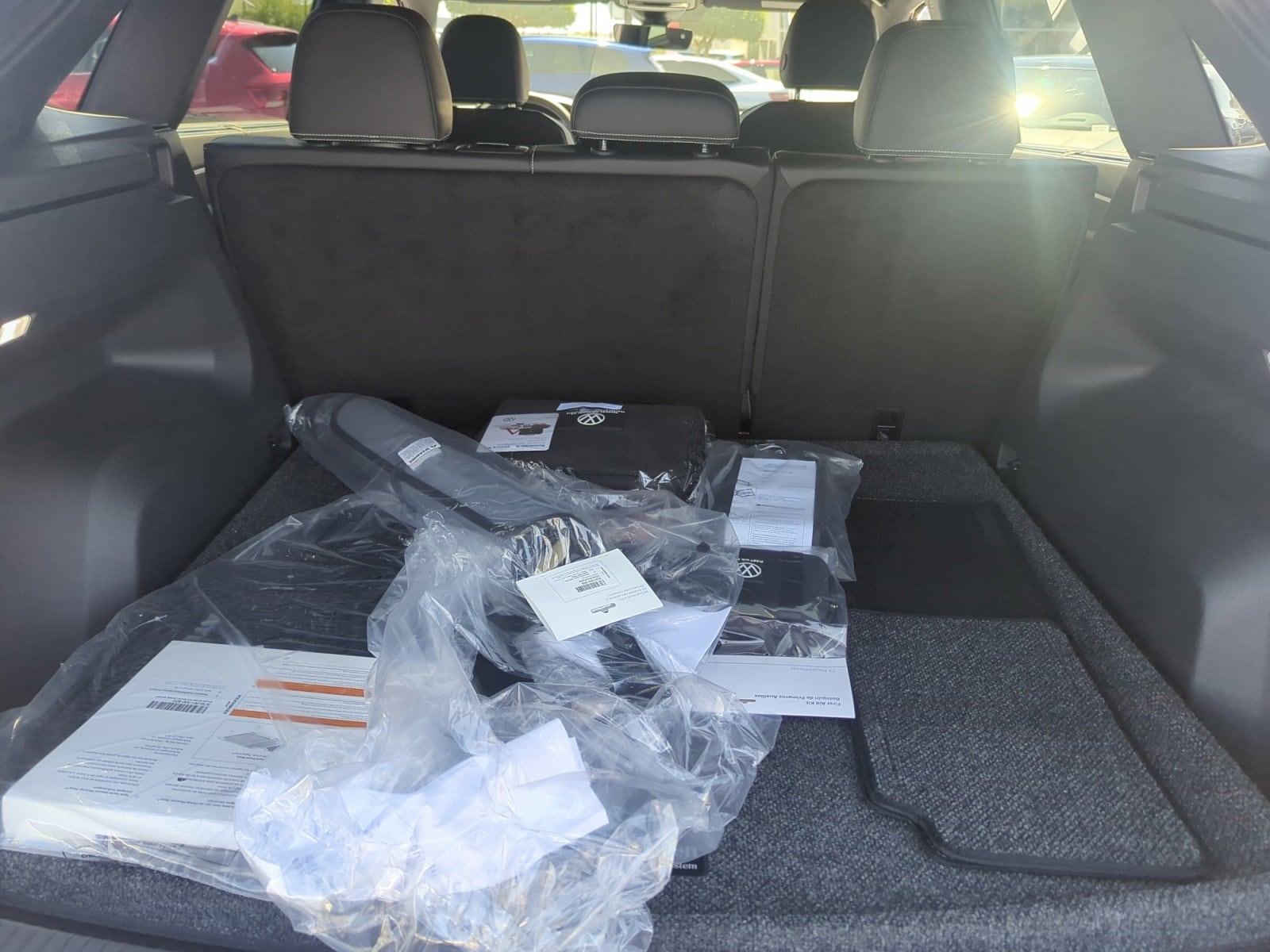 2026 Volkswagen Atlas Cross Sport SE w/Tech - Photo 31