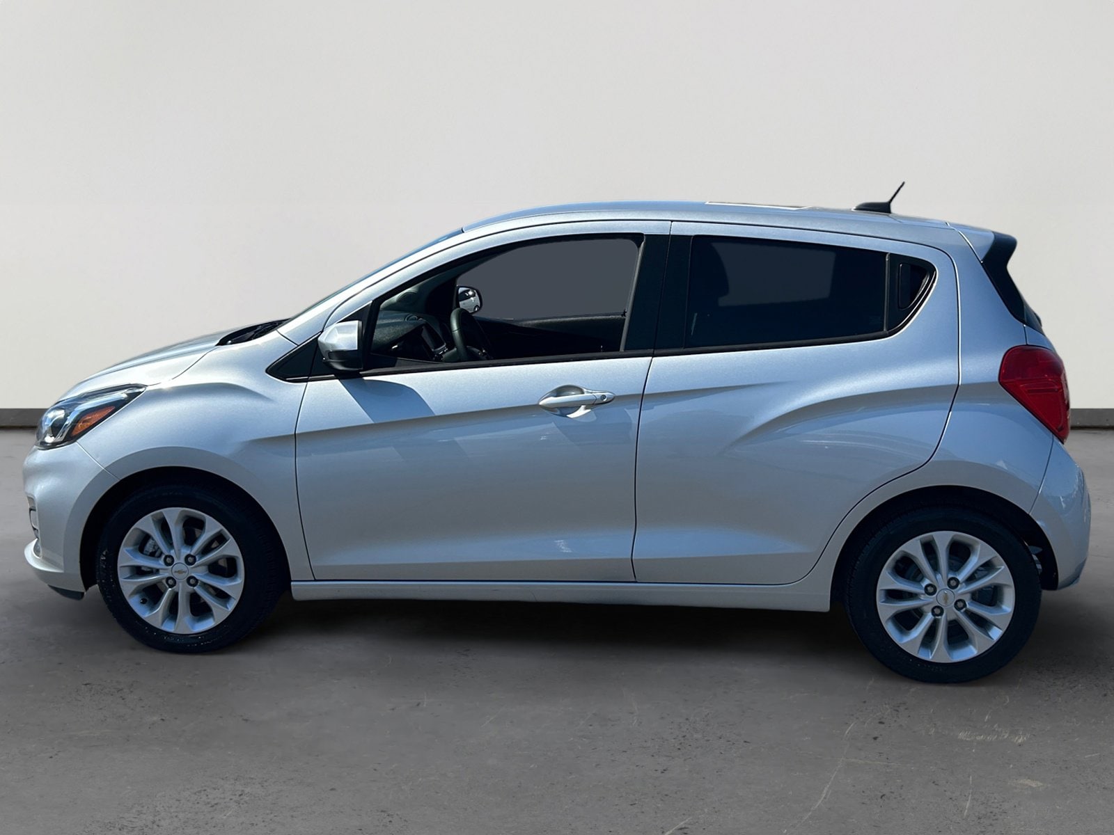 Used 2020 Chevrolet Spark 1LT with VIN KL8CD6SA7LC476185 for sale in Avondale, AZ