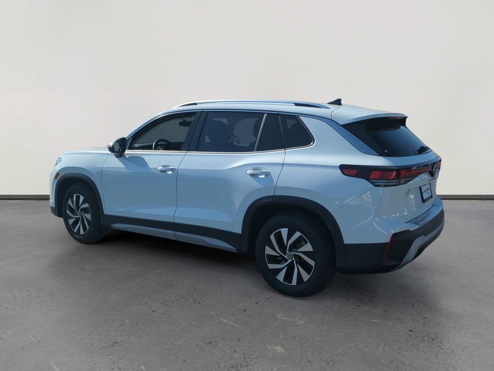 2026 Volkswagen Tiguan S photo 3