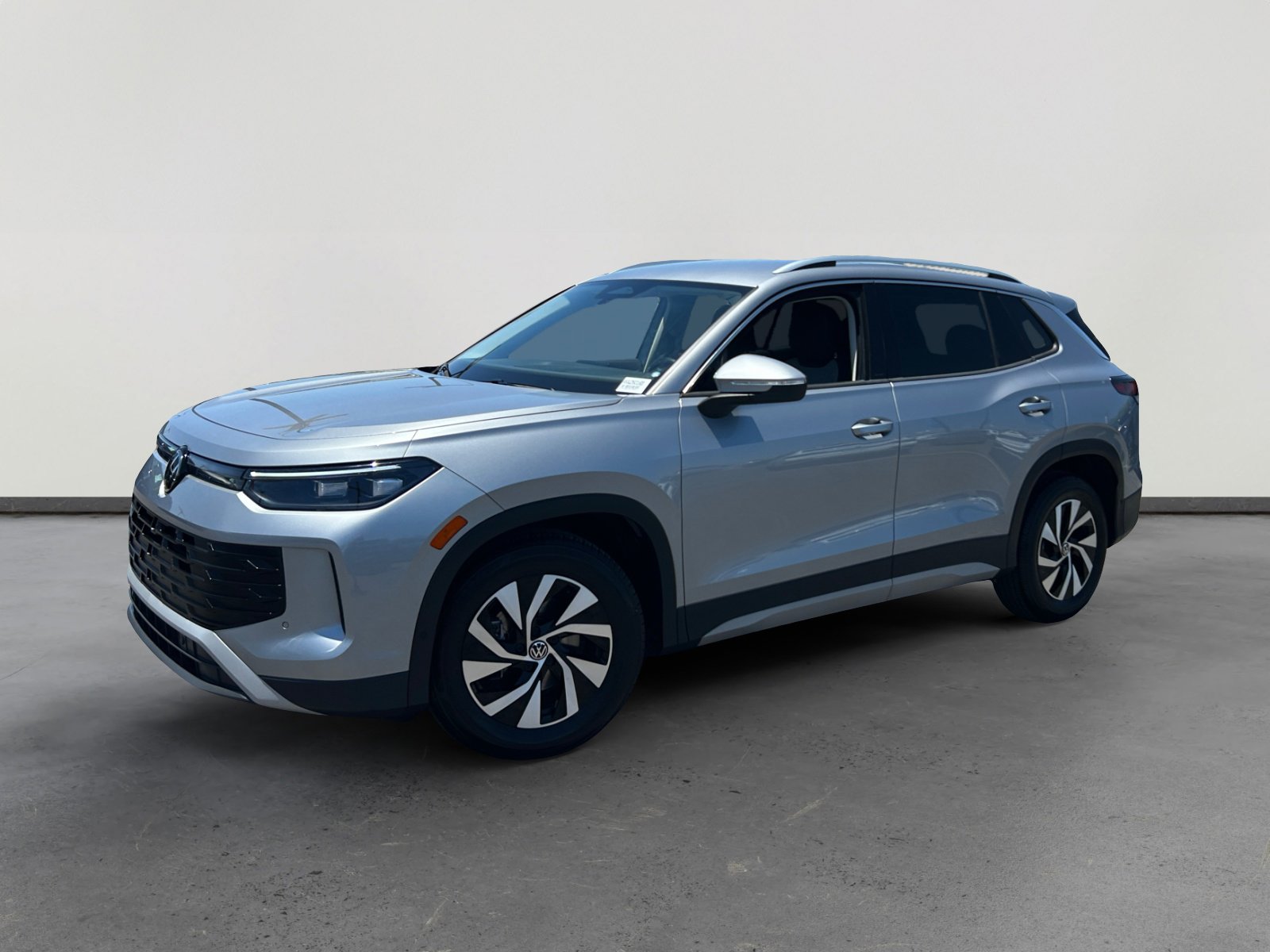 2026 Volkswagen Tiguan 2.0T S's photo