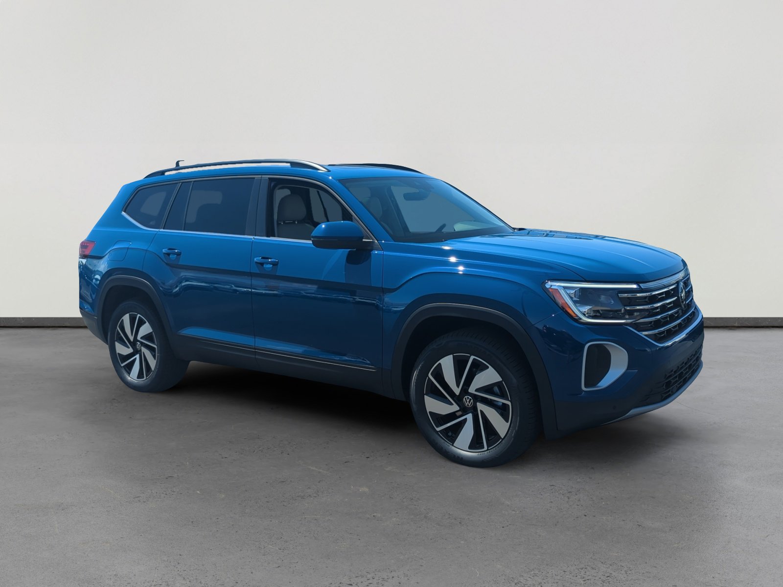 2026 Volkswagen Atlas SE w/Tech - Photo 7