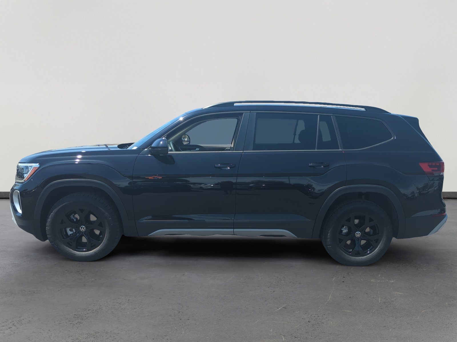 2025 Volkswagen Atlas Peak Edition SE photo 2
