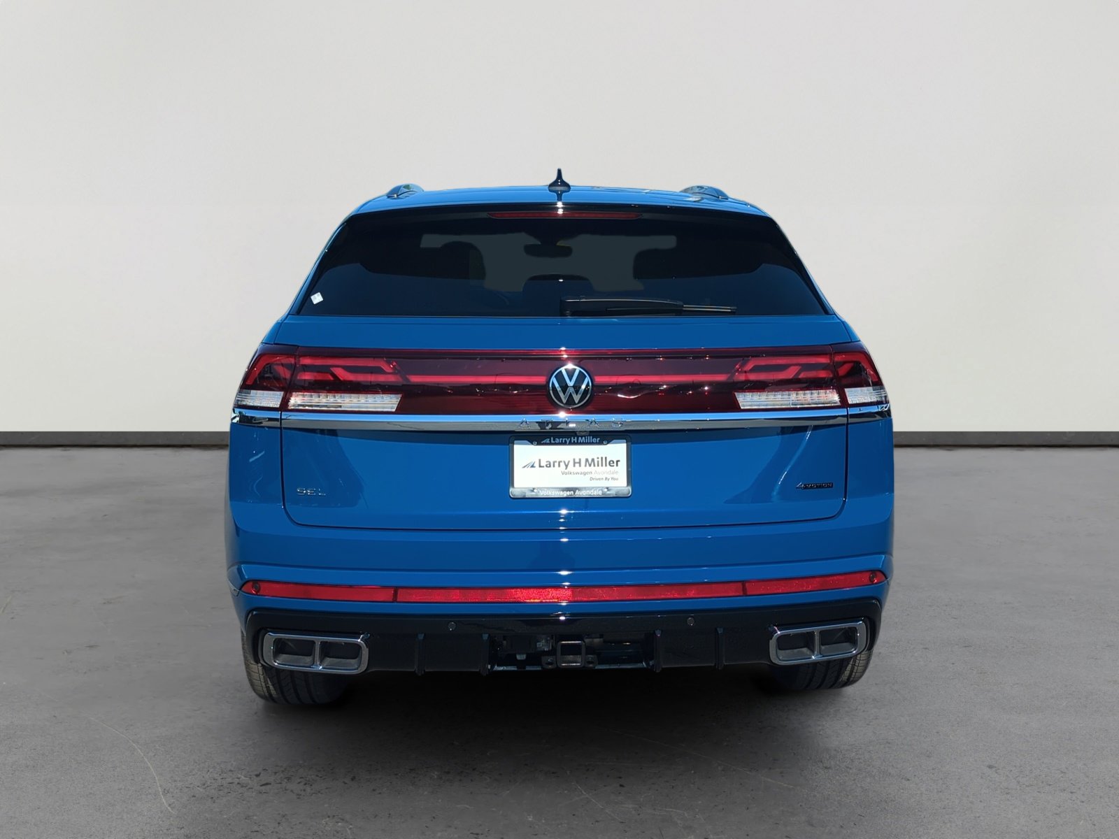 2026 Volkswagen Atlas Cross Sport SEL Premium R-Line photo 4