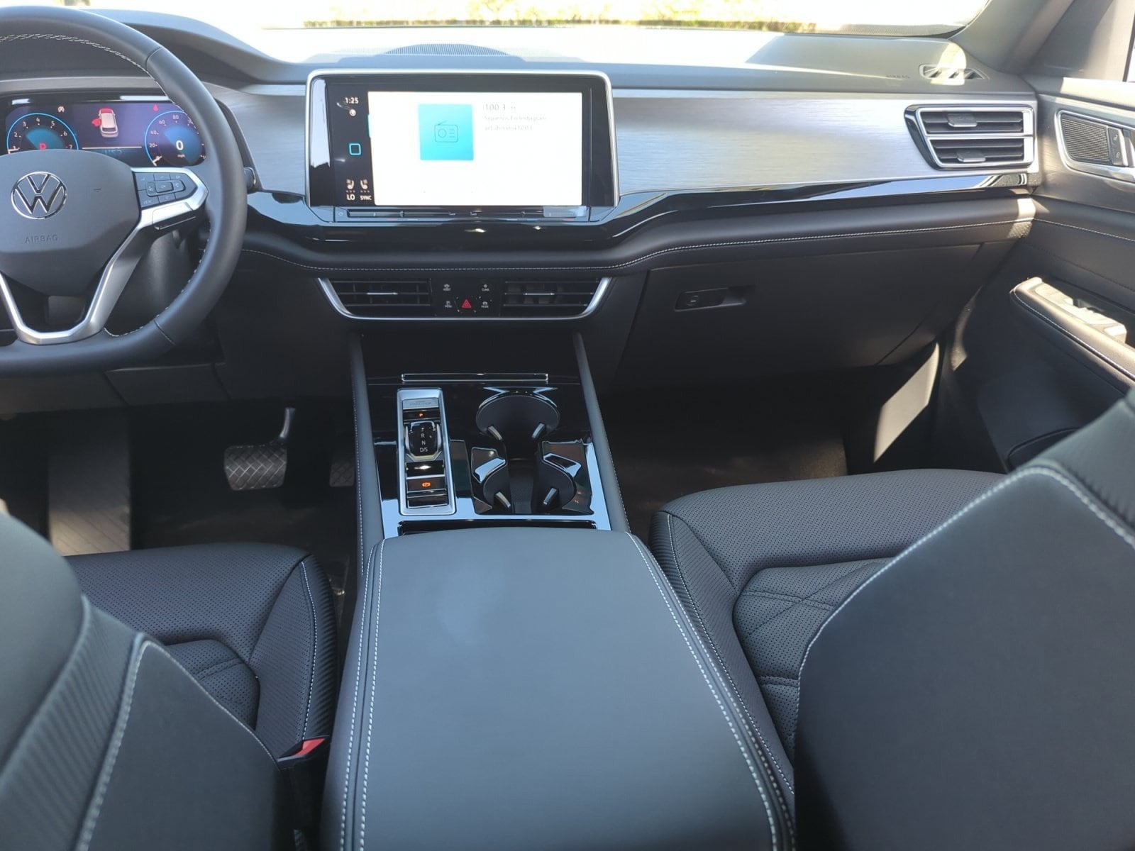 2026 Volkswagen Atlas Cross Sport SE w/Tech - Photo 19