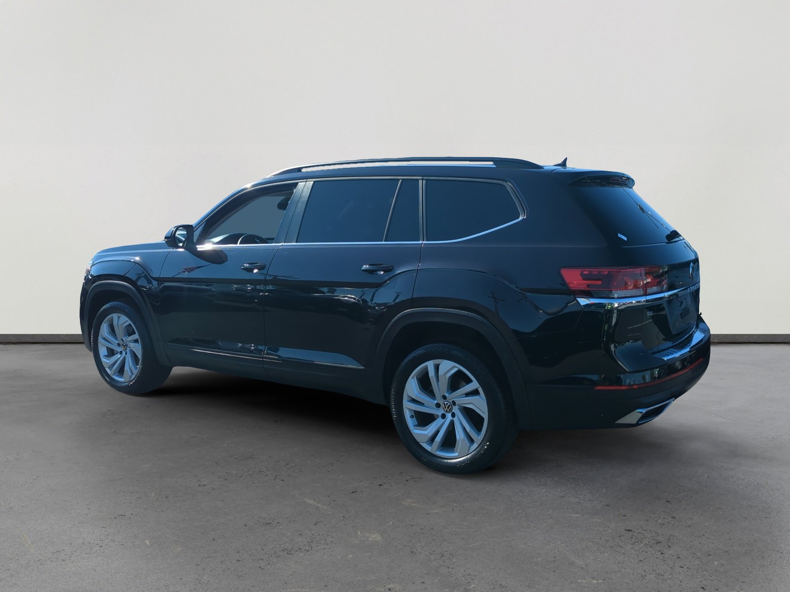 2023 Volkswagen Atlas SE Technology photo 3