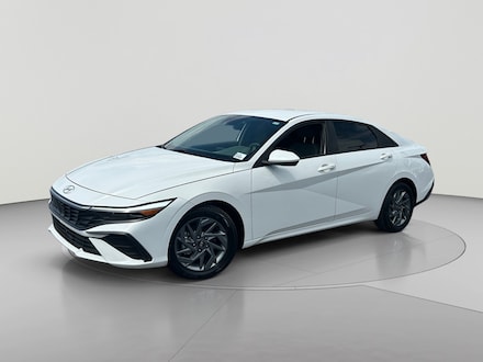 2024 Hyundai Elantra Hybrid Blue Sedan