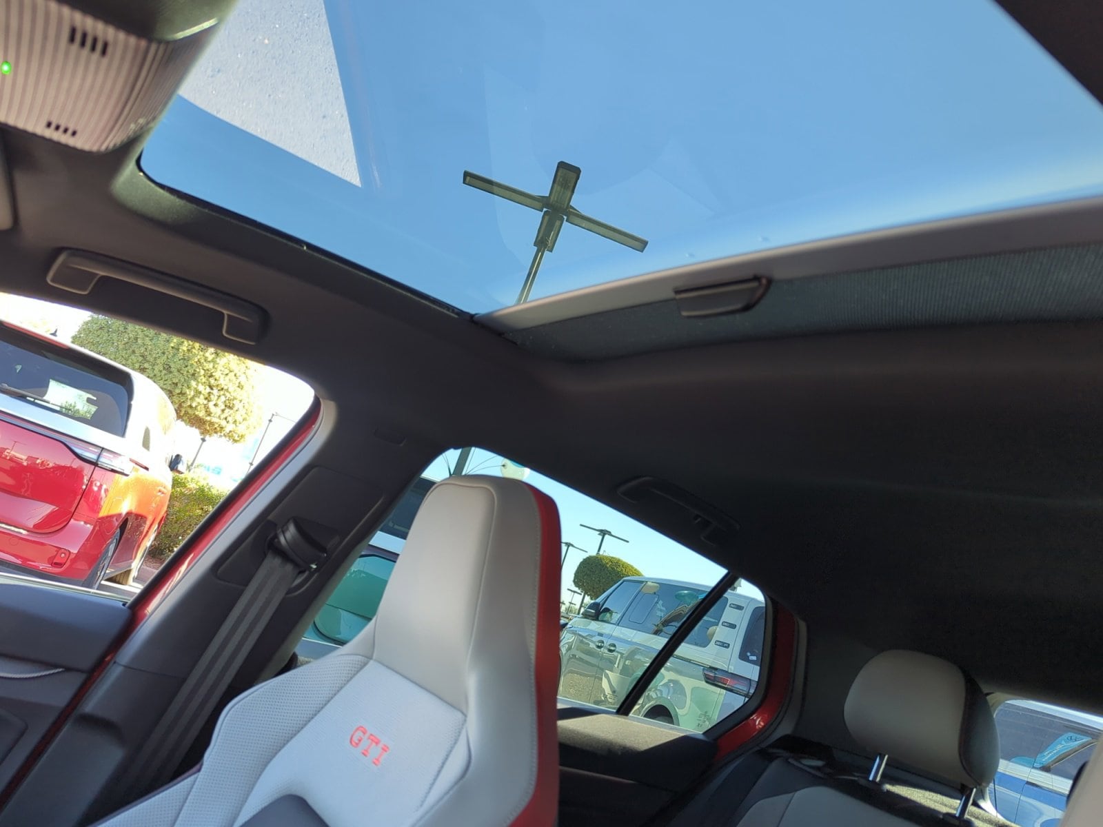 2025 Volkswagen Golf GTI SE - Photo 31