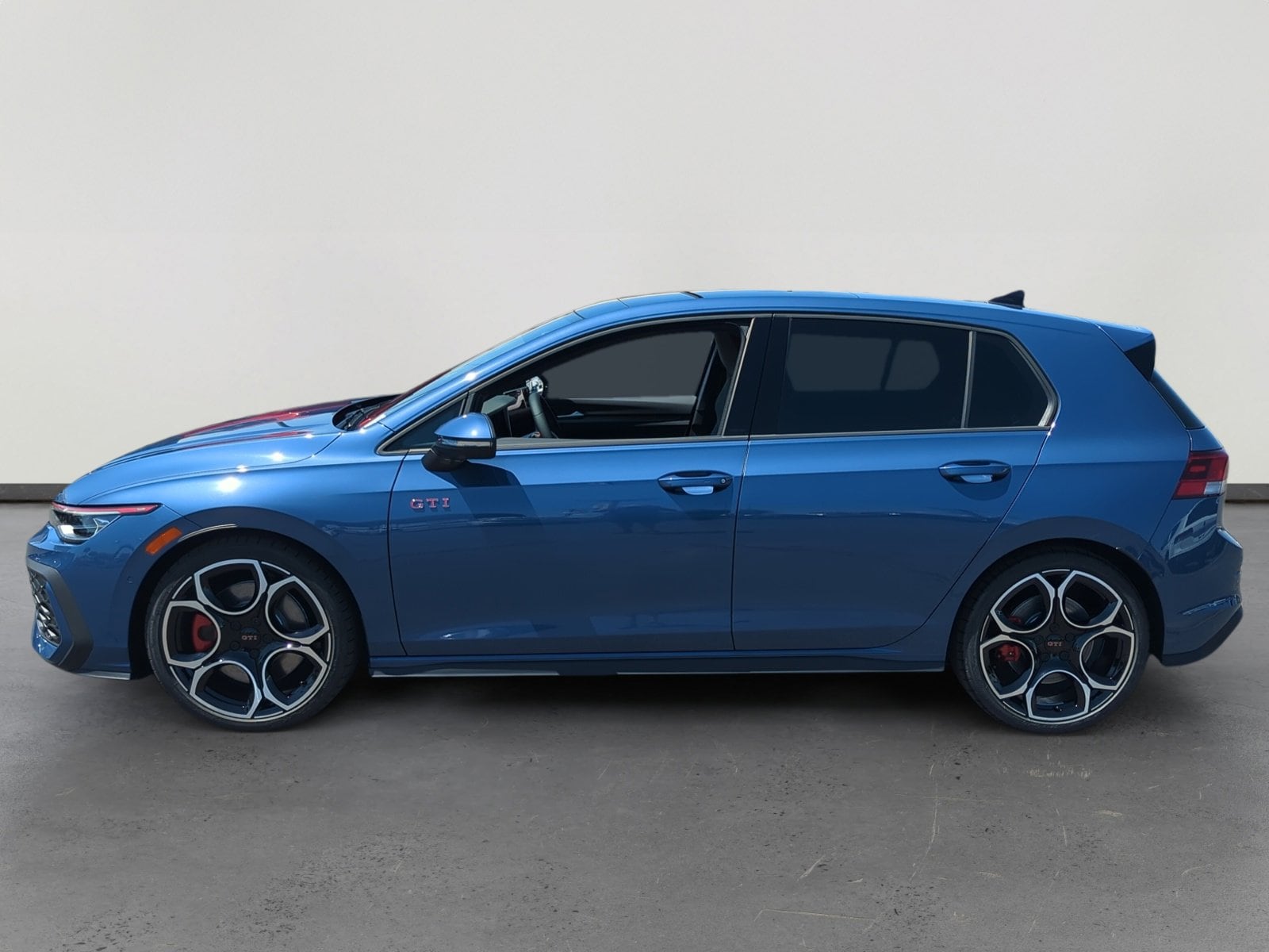 2025 Volkswagen Golf GTI Autobahn photo 2