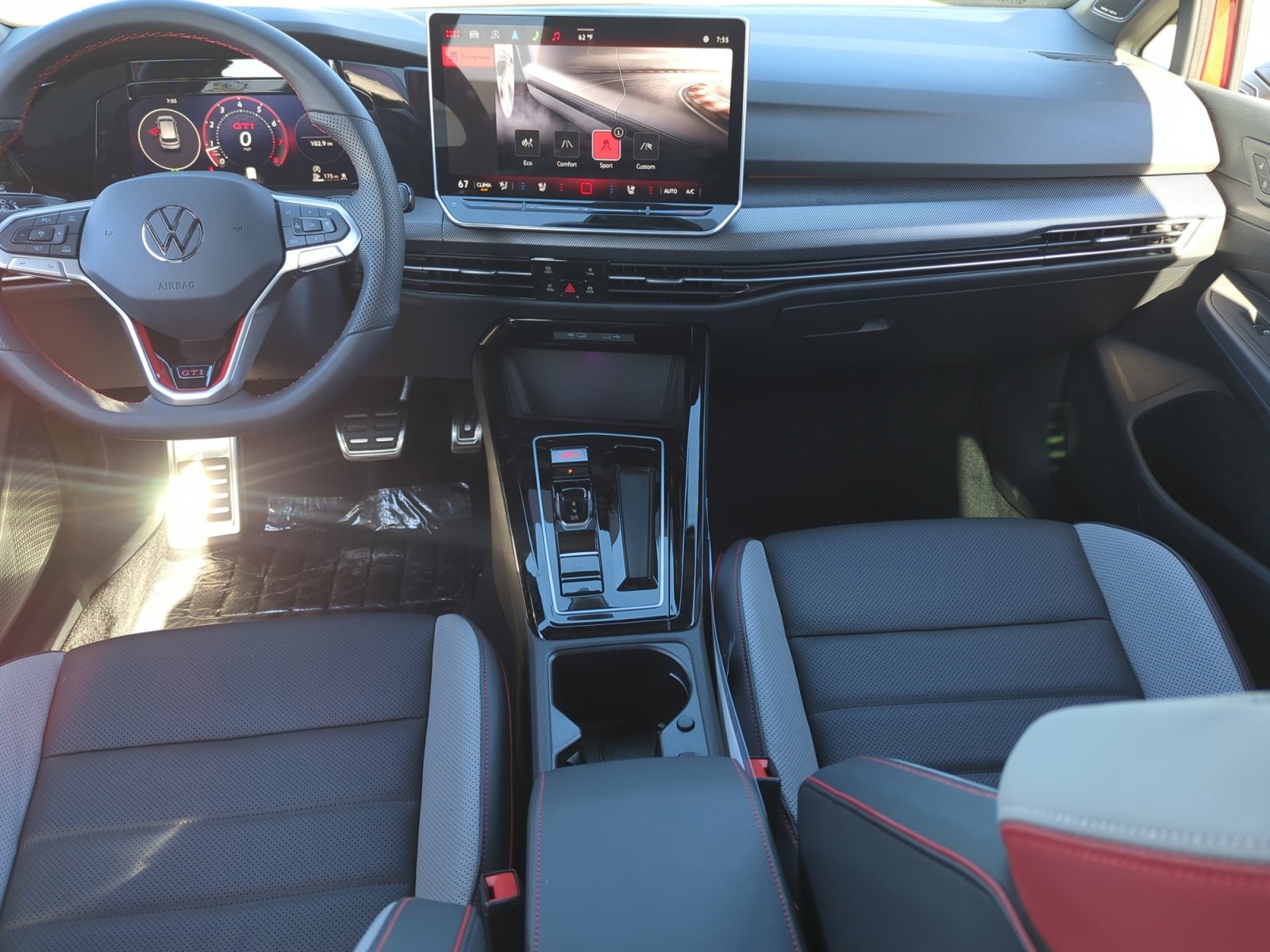 2025 Volkswagen Golf GTI SE - Photo 19