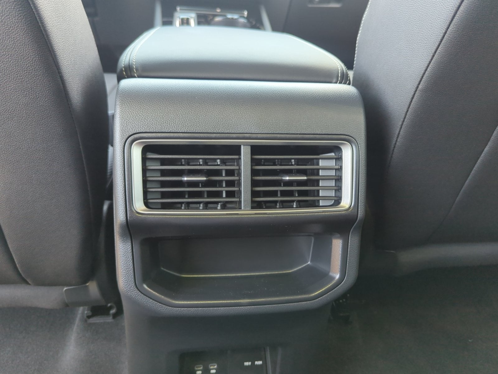 2026 Volkswagen Atlas Cross Sport SE w/Tech - Photo 30