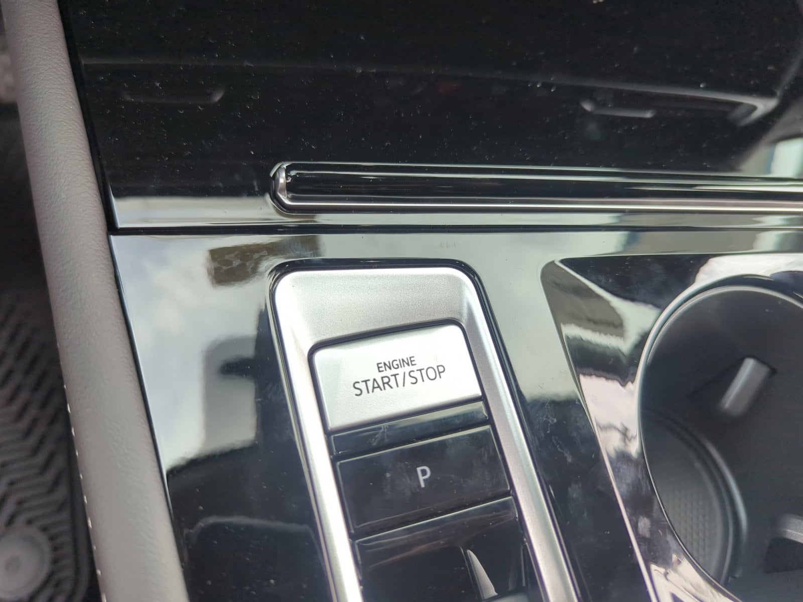 2026 Volkswagen Atlas SE w/Tech - Photo 29