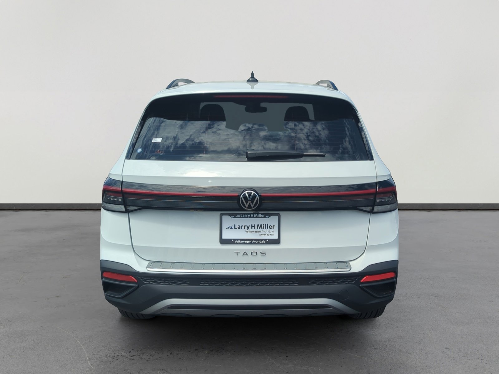 2025 Volkswagen Taos S photo 4