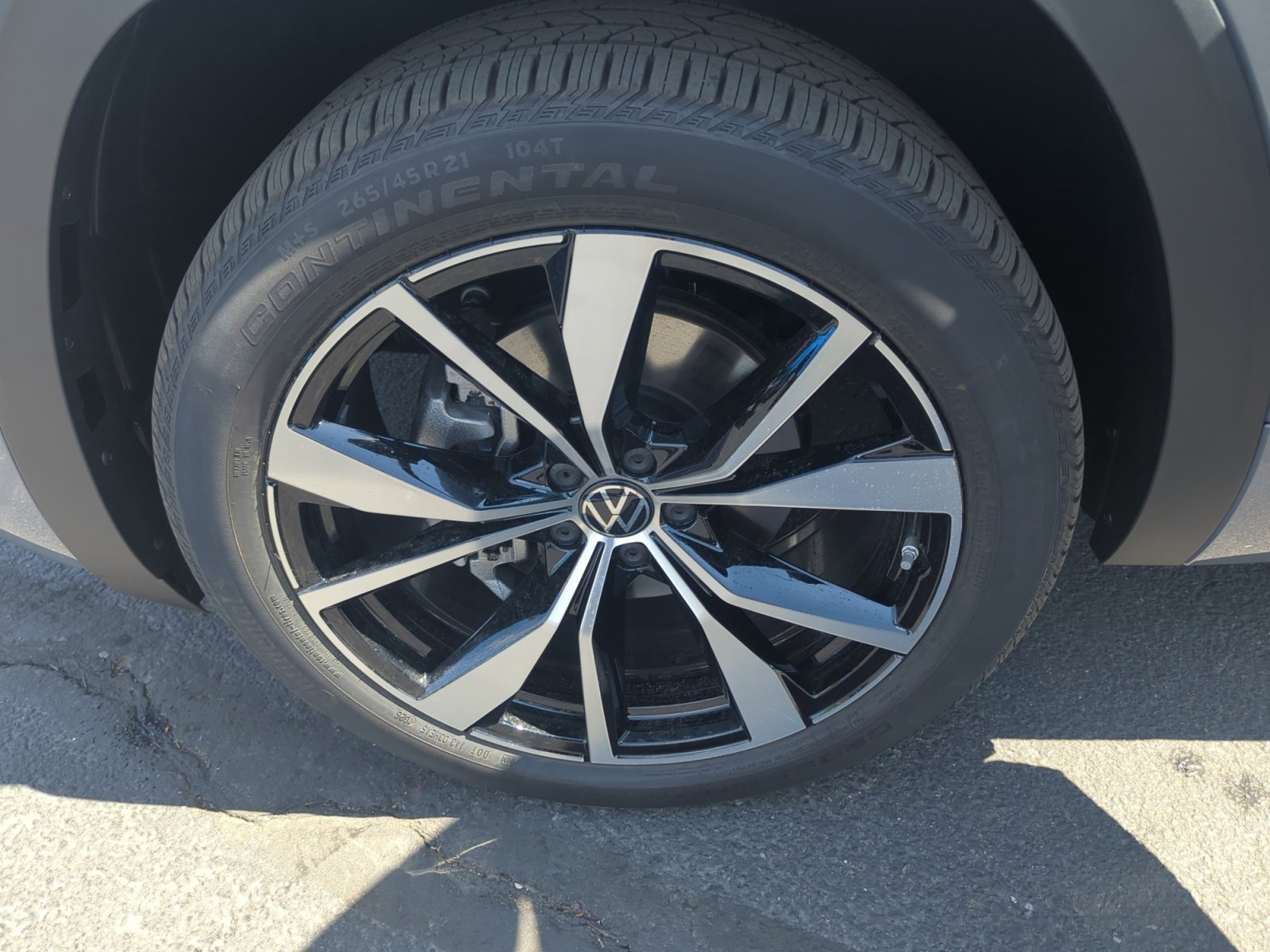 2026 Volkswagen Atlas Cross Sport SEL Premium R-LINE - Photo 25