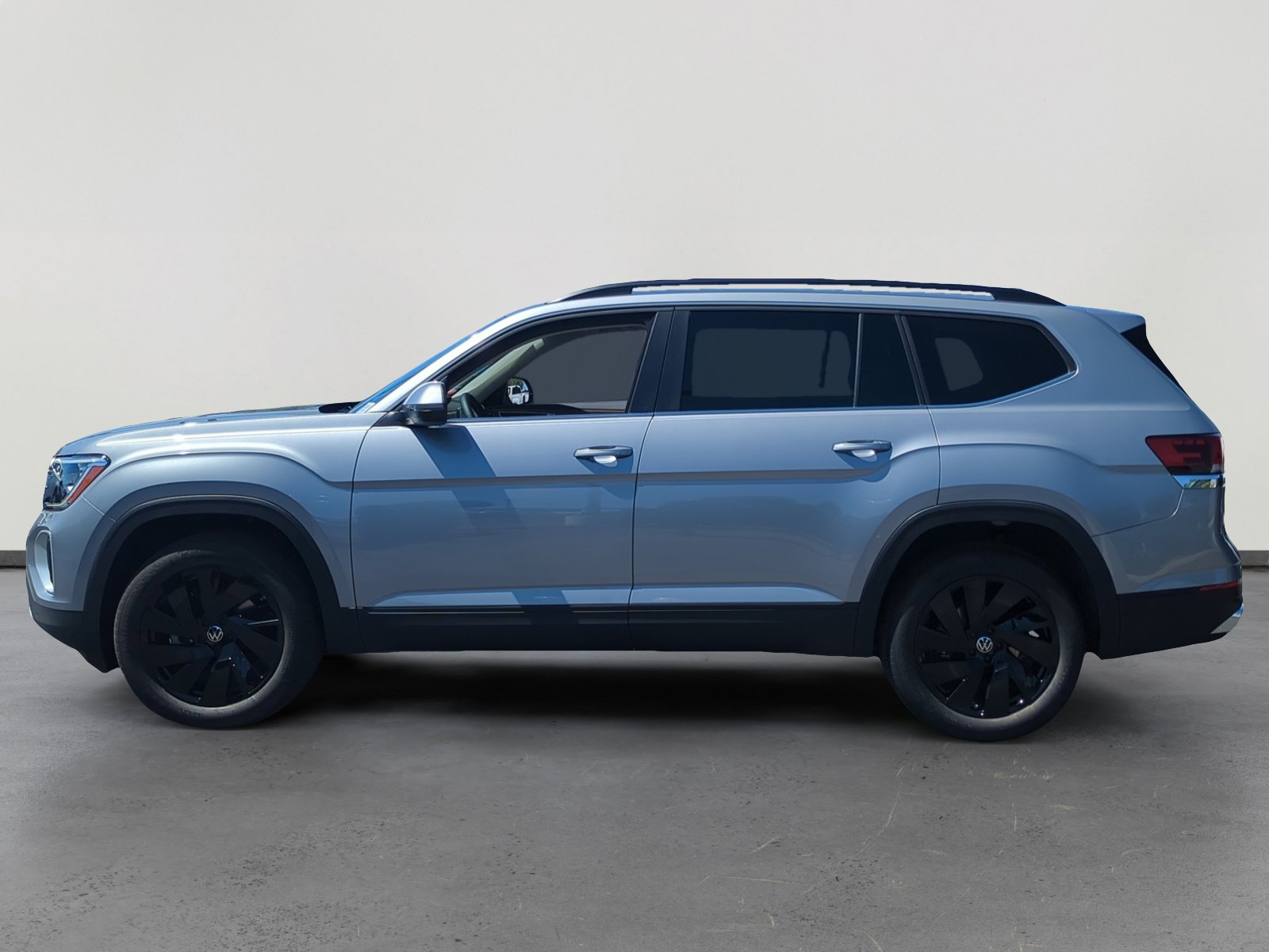 2026 Volkswagen Atlas SE Technology photo 2