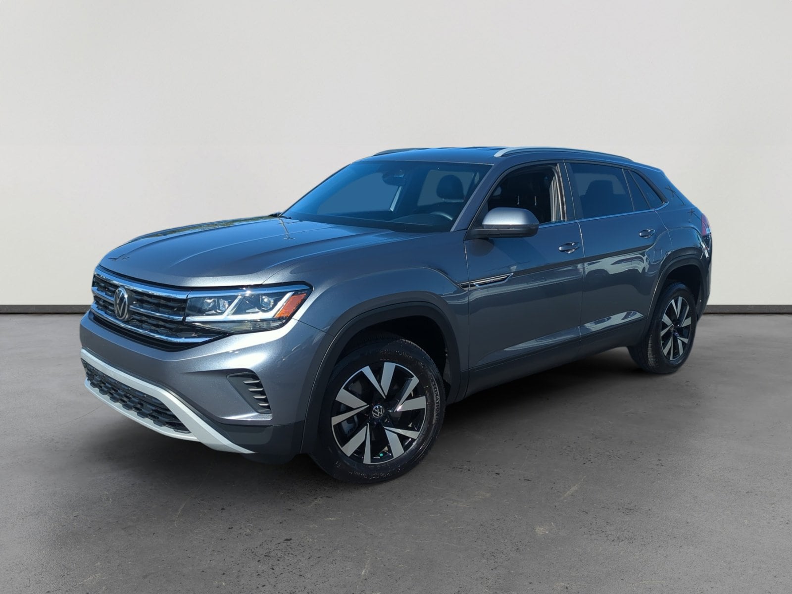 2022 Volkswagen Atlas Cross Sport SE's photo