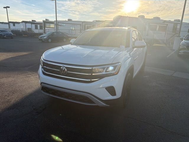 2022 Volkswagen Atlas Cross Sport SE w/Tech