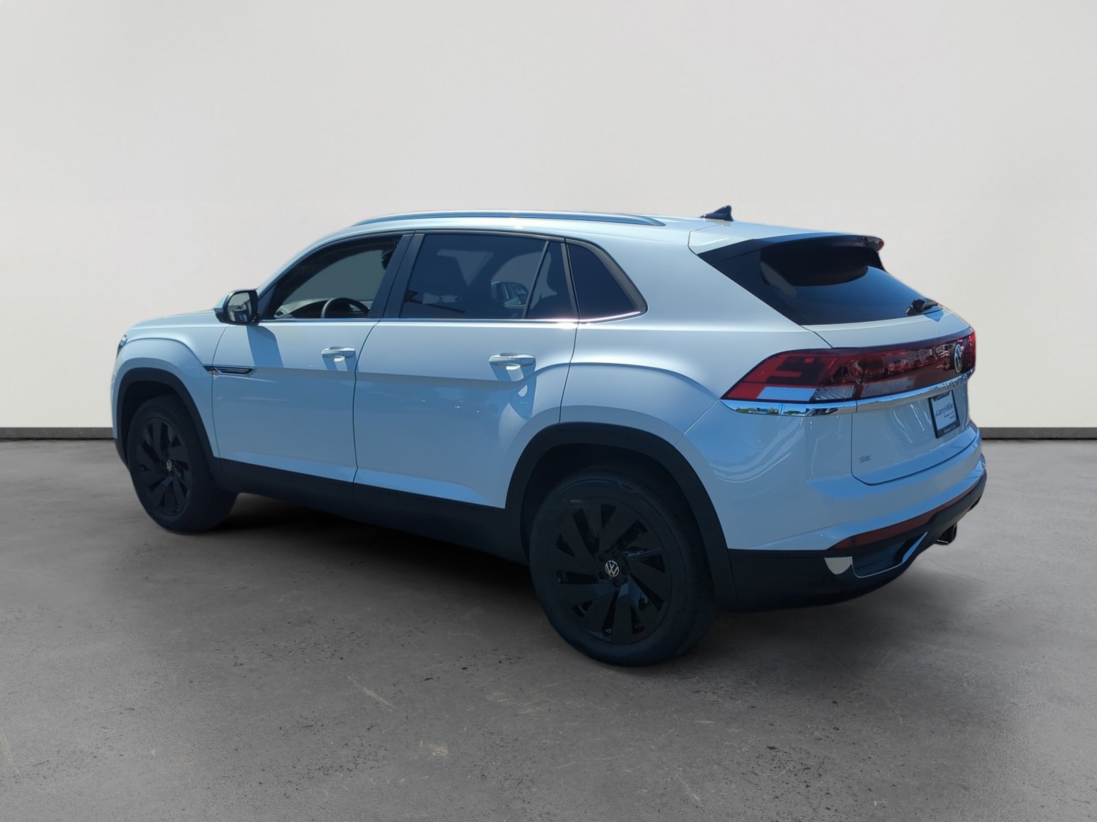 2026 Volkswagen Atlas Cross Sport SE Technology photo 3