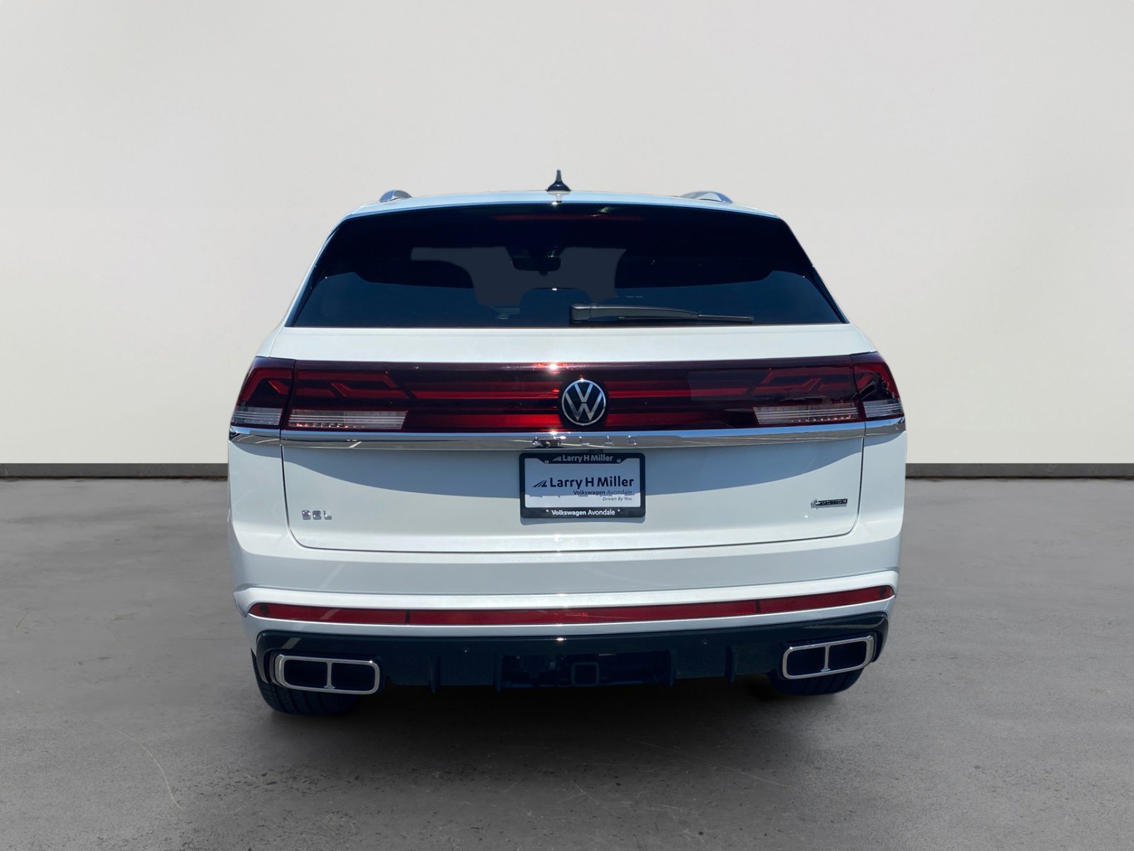 2025 Volkswagen Atlas Cross Sport SEL Premium R-Line photo 4