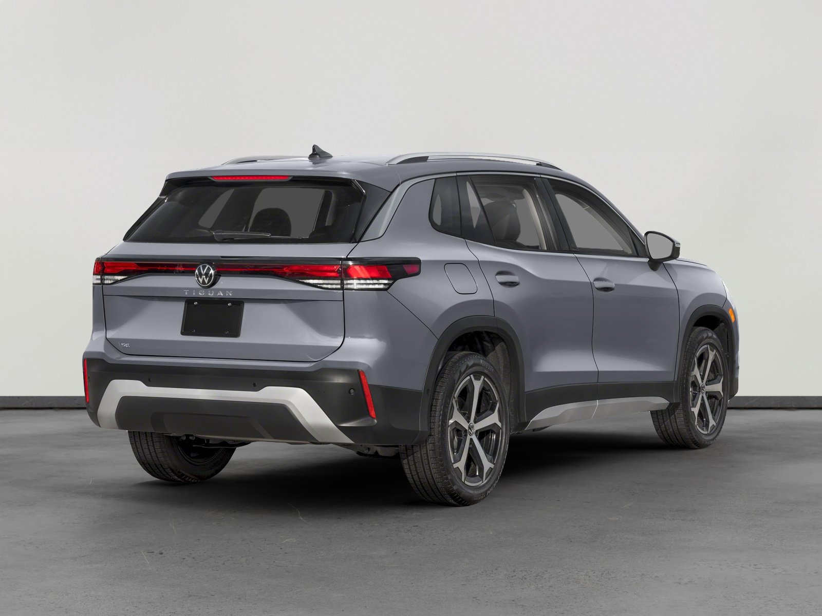 2026 Volkswagen Tiguan SE photo 2