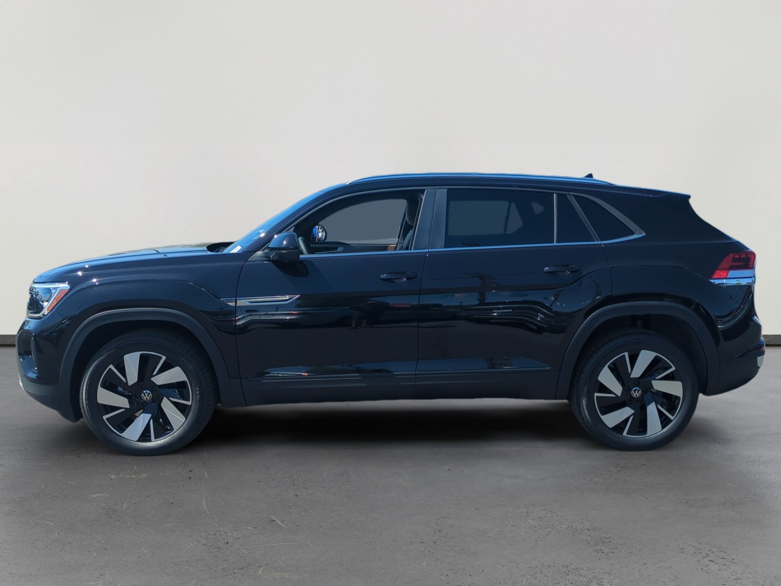 2026 Volkswagen Atlas Cross Sport SE Technology photo 2