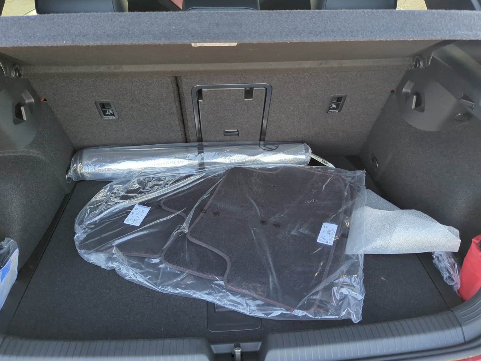 2025 Volkswagen Golf GTI SE - Photo 32