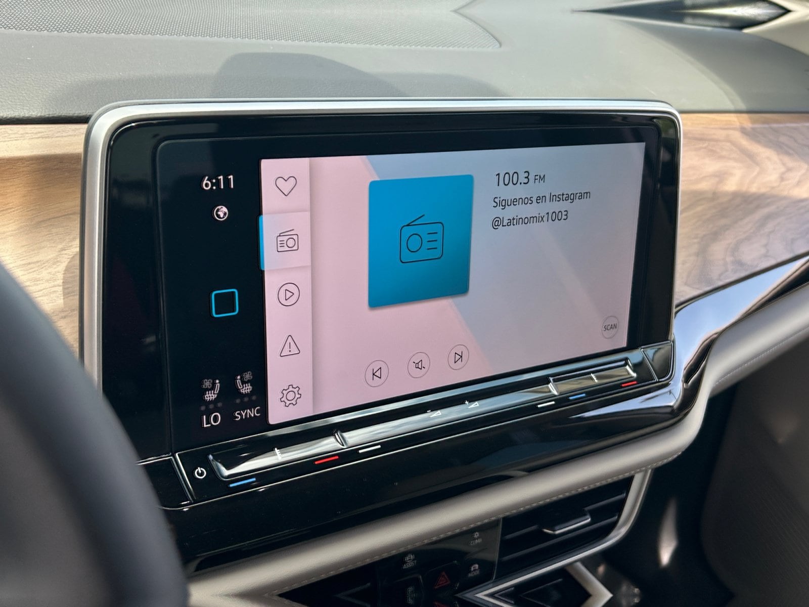 2026 Volkswagen Atlas SE w/Tech - Photo 26