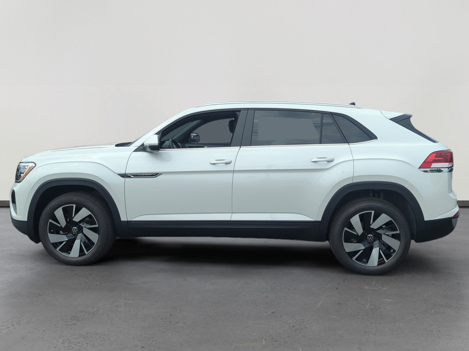 2026 Volkswagen Atlas Cross Sport SE Technology photo 2