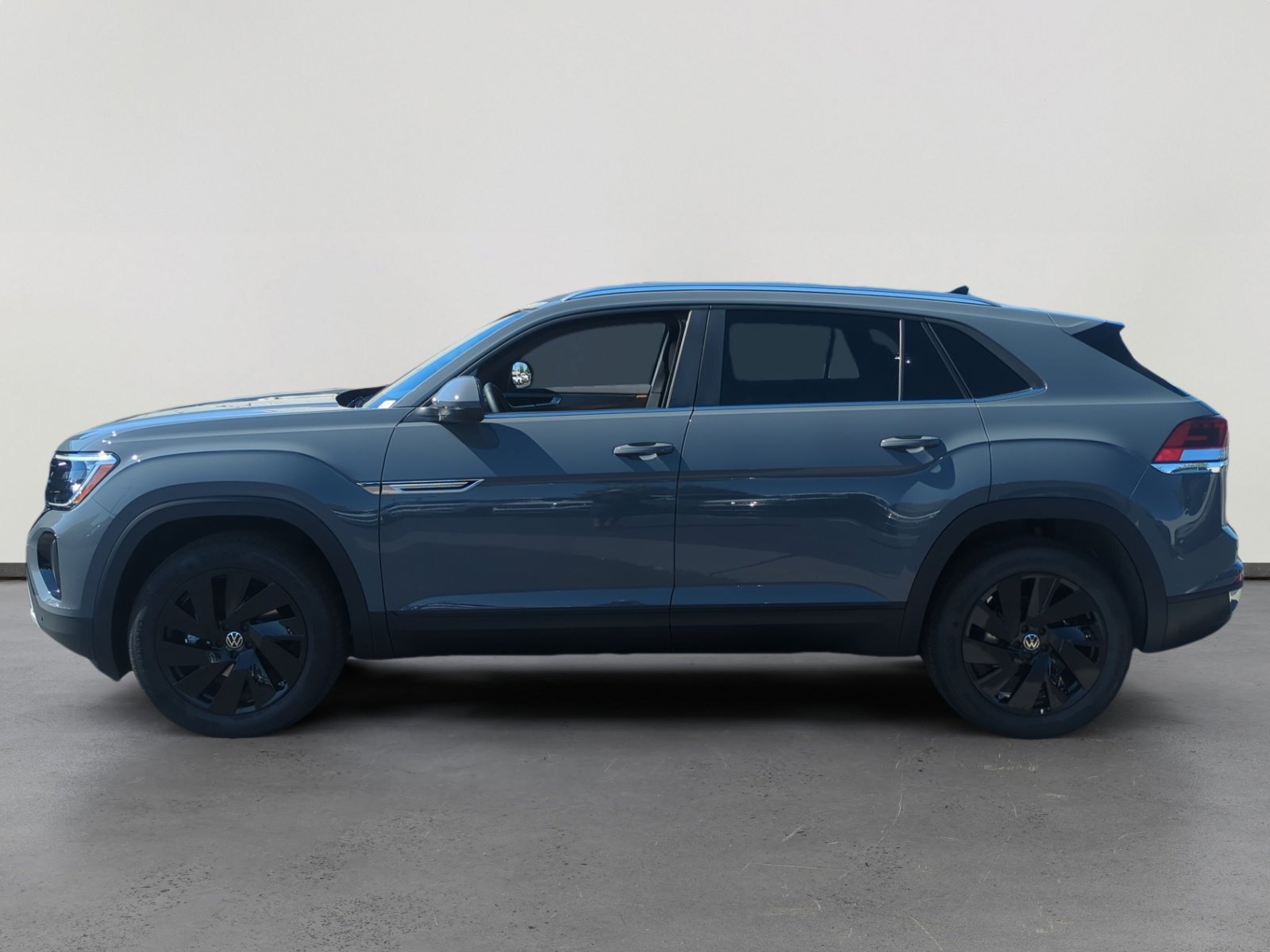 2026 Volkswagen Atlas Cross Sport SE Technology photo 2