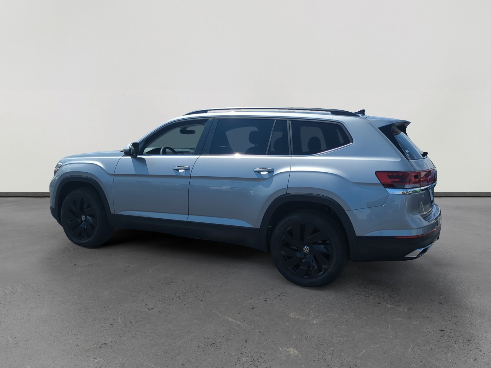 2026 Volkswagen Atlas SE Technology photo 3