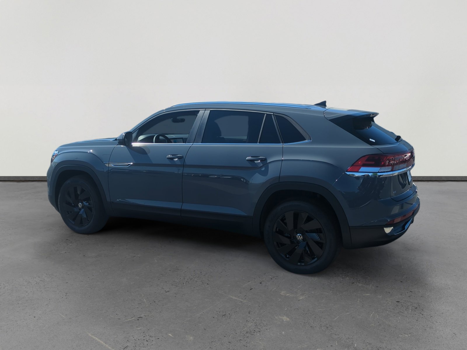 2026 Volkswagen Atlas Cross Sport SE Technology photo 3