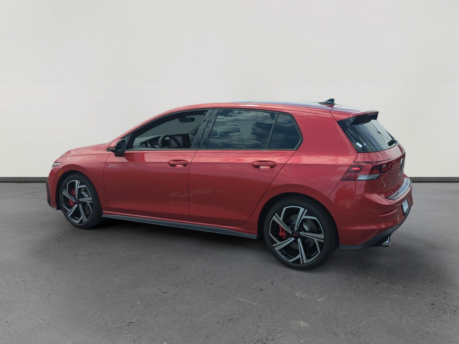 2025 Volkswagen Golf GTI SE photo 3
