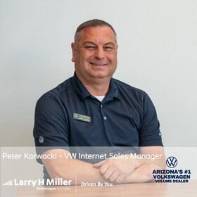 Staff member Peter Karwacki from ID_e043544fe08a