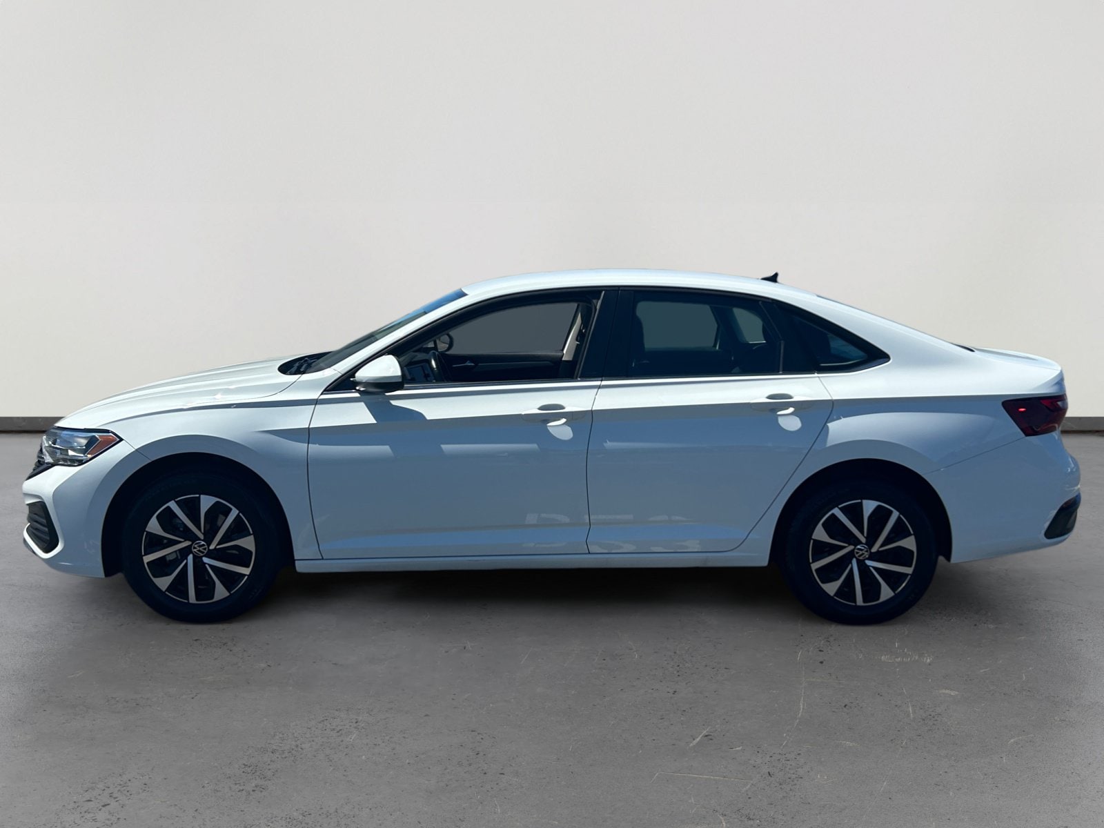 3VW5M7BUXRM082751
