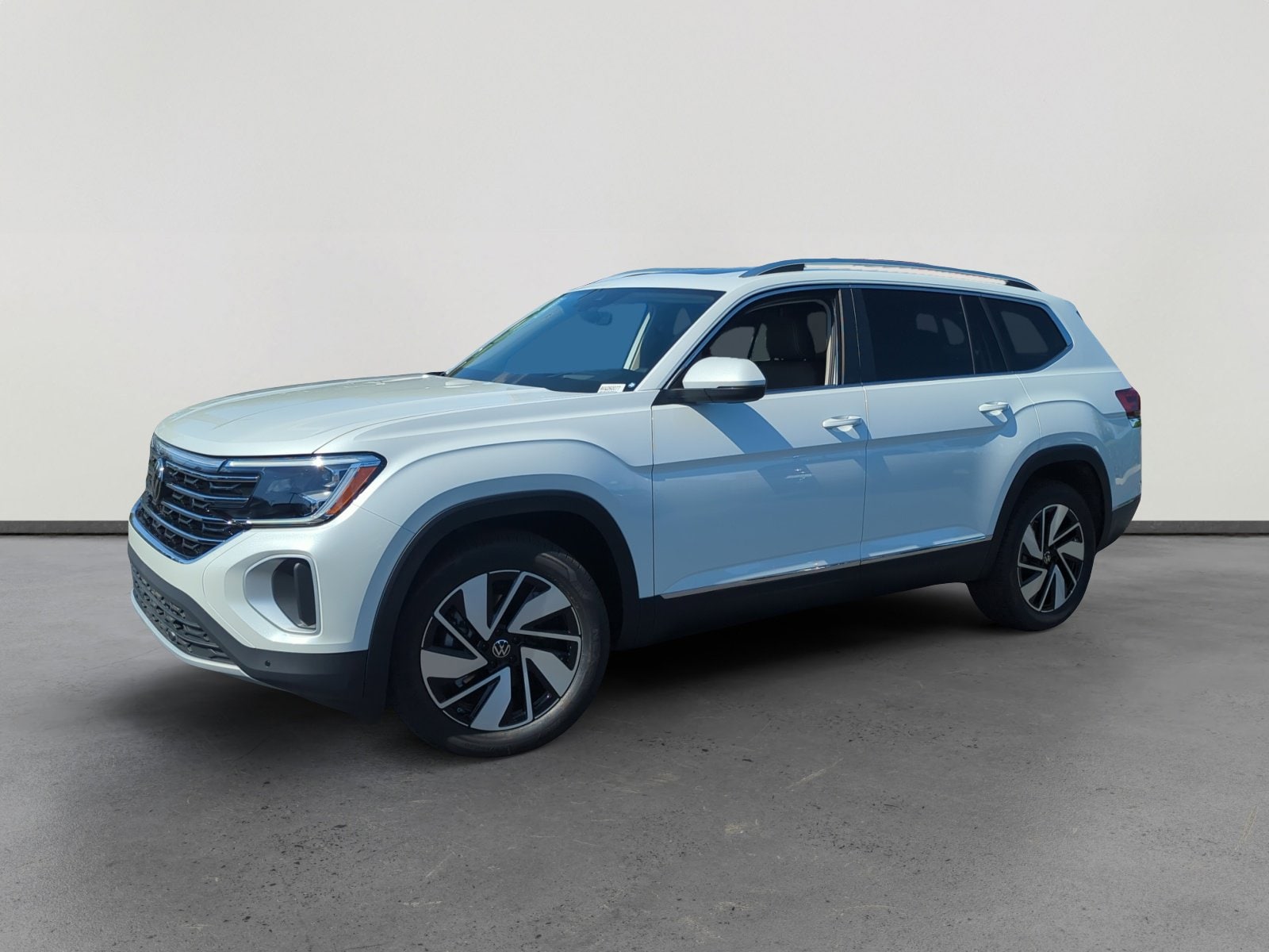 2026 Volkswagen Atlas SEL's photo