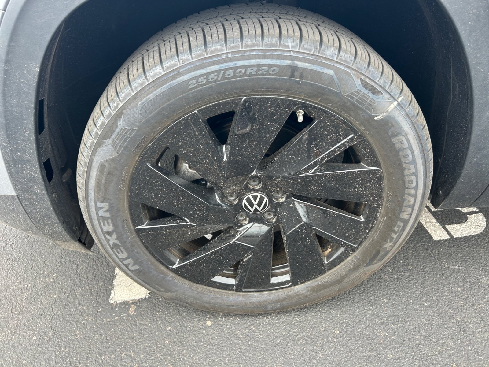 2026 Volkswagen Atlas SE w/Tech - Photo 25