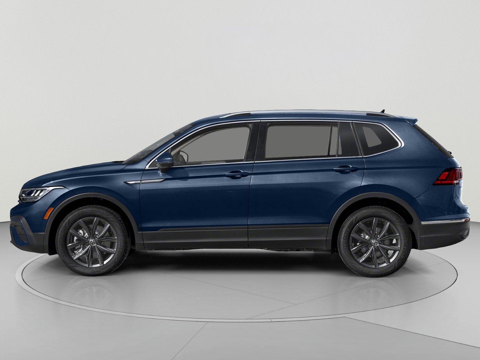 Used 2022 Volkswagen Tiguan SE SUV