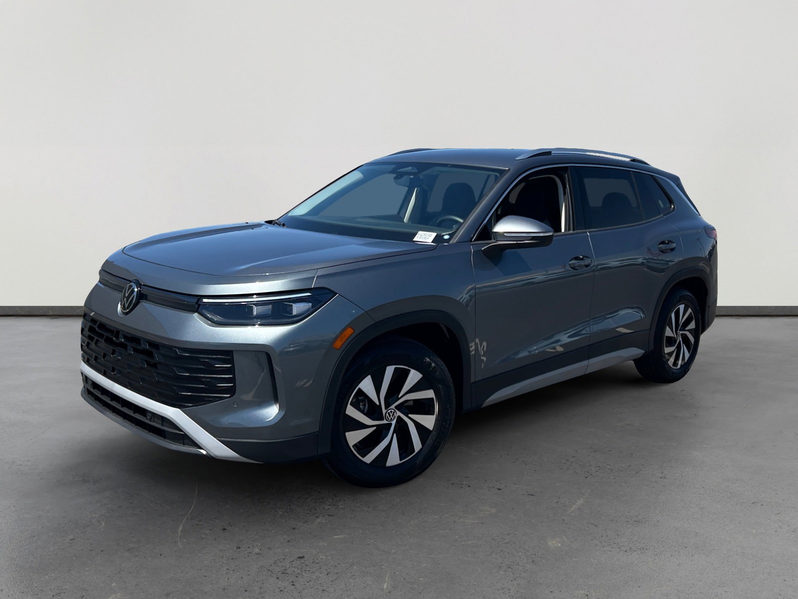2026 Volkswagen Tiguan 2.0T S's photo