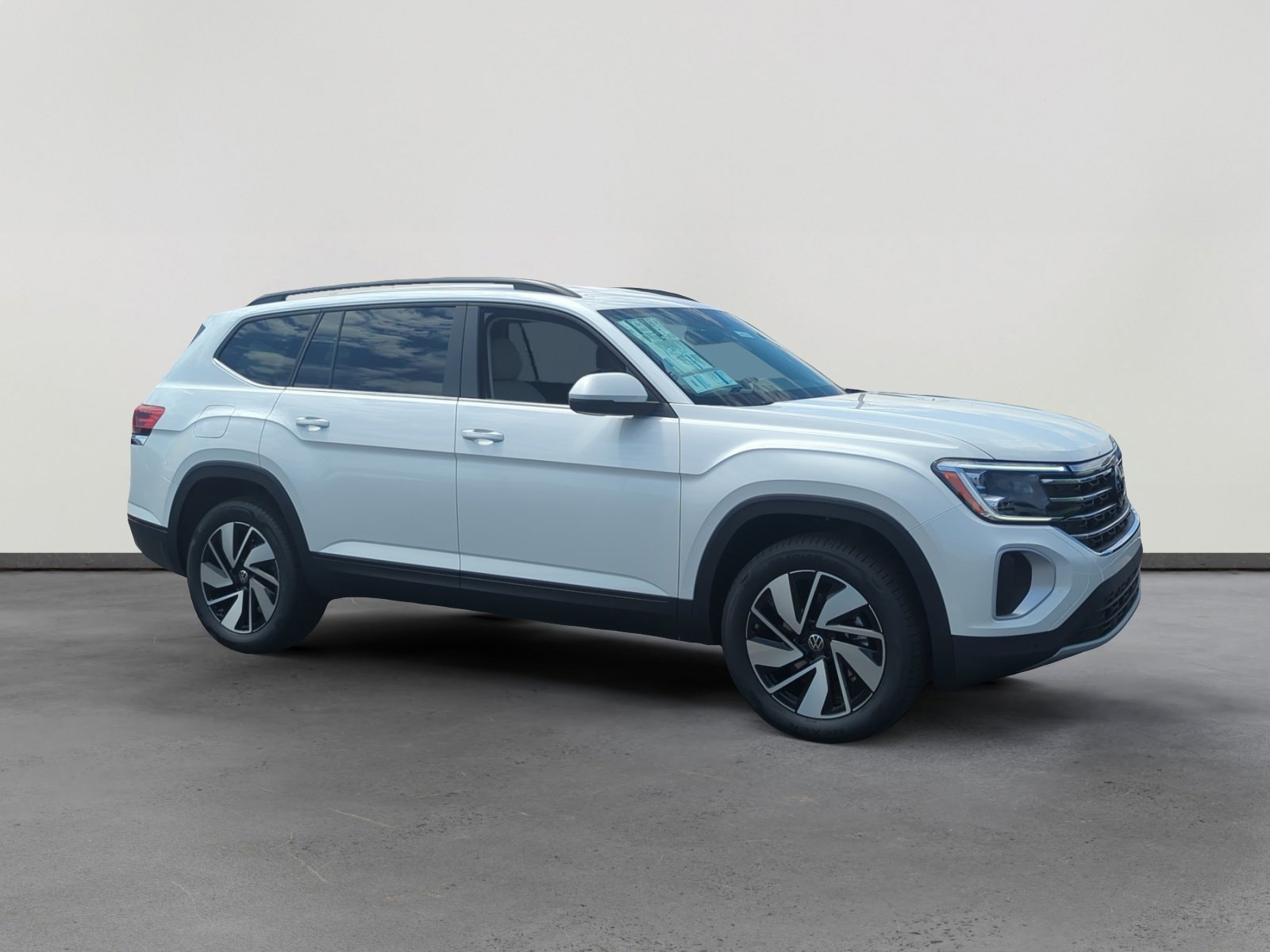2026 Volkswagen Atlas SE w/Tech - Photo 7