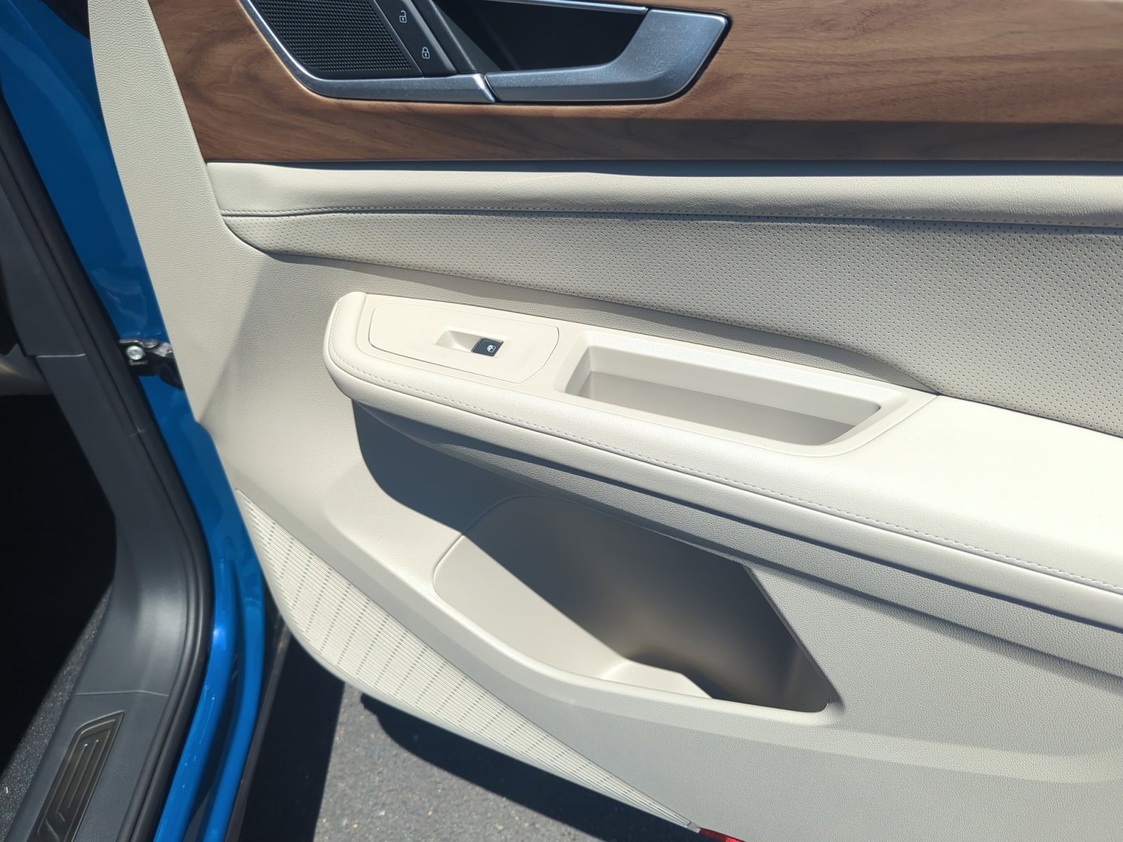 2026 Volkswagen Atlas SE w/Tech - Photo 16