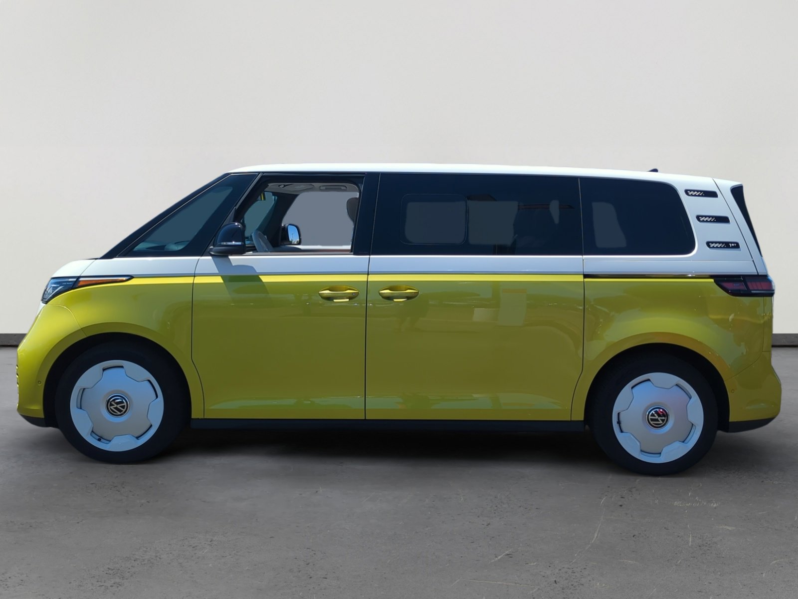 2025 Volkswagen ID. Buzz photo 2