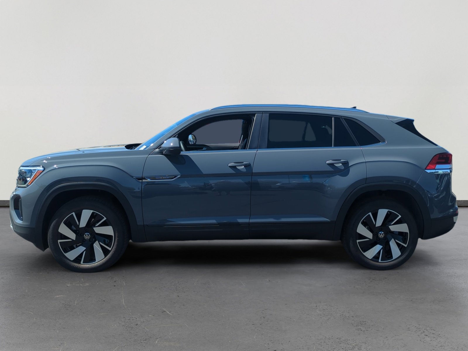 2026 Volkswagen Atlas Cross Sport SE Technology photo 2