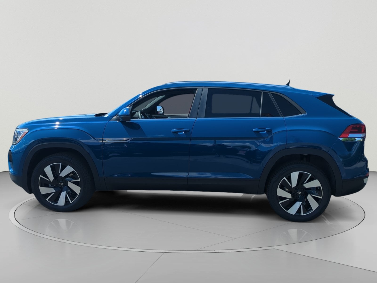 2026 Volkswagen Atlas Cross Sport SE w/Tech - Photo 2