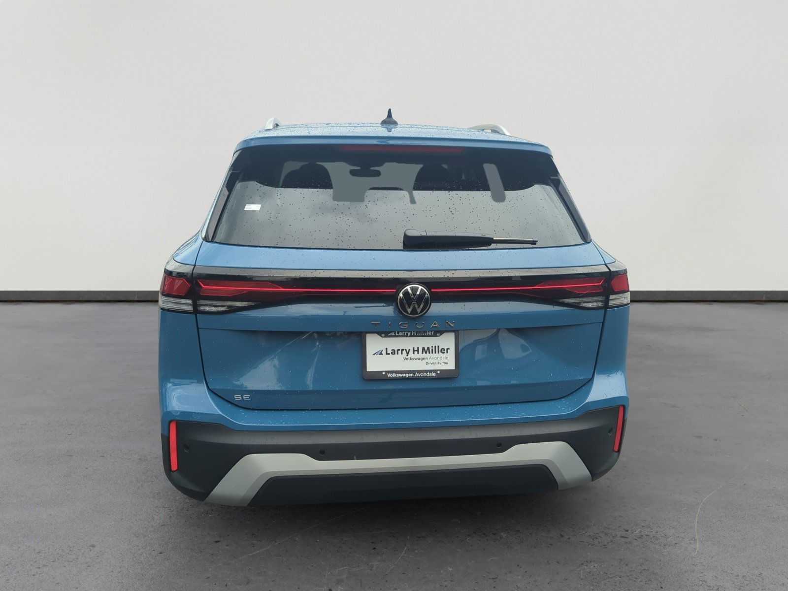 2025 Volkswagen Tiguan SE photo 4